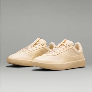 LULULEMON Cityverse Sneaker in Lemon Chiffon